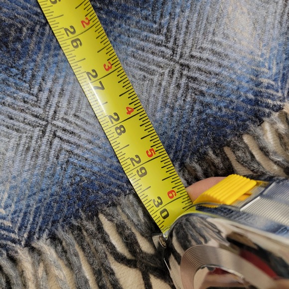 Pendleton 100% Pure Virgin Wool Scarf Blue Plaid Fringe Made in USA company logo - Picture 7 of 8